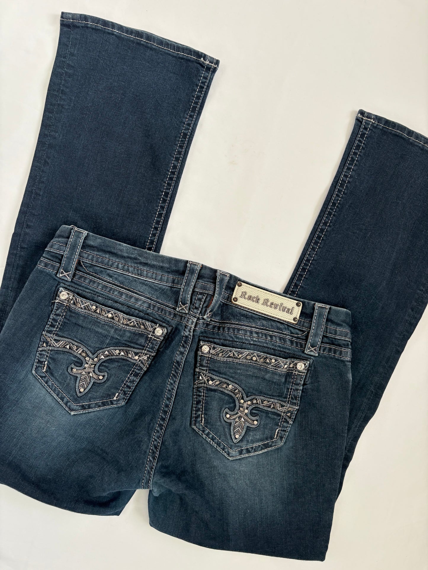 00’s Rock Revival bedazzled bootcut jeans | Size 14