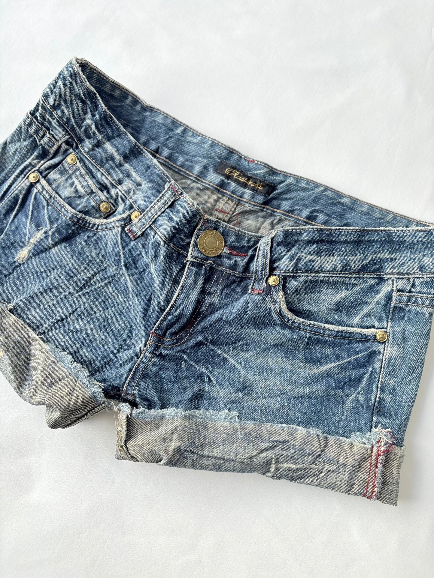 00’s Low rise distressed shorts | Size 10