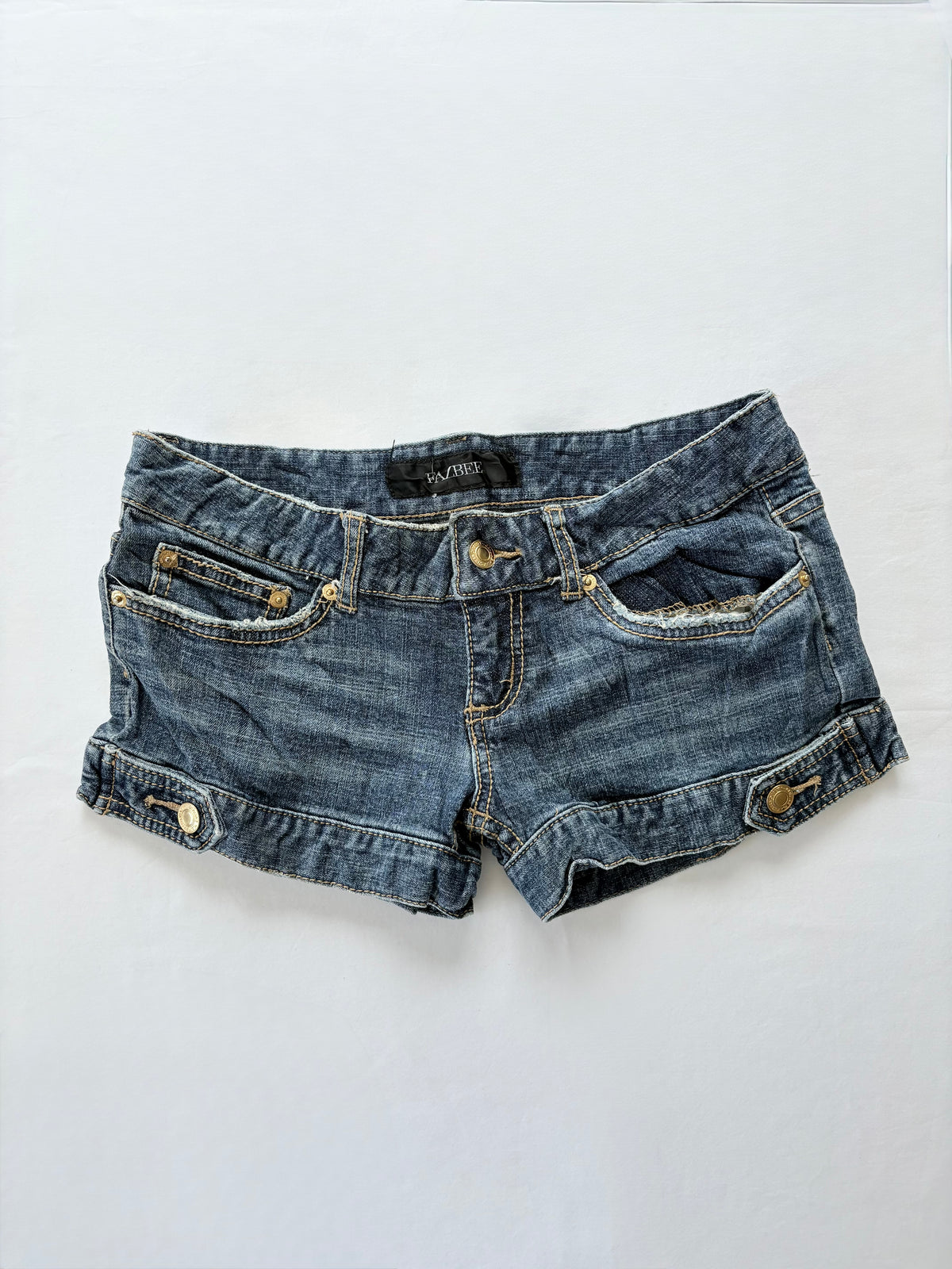 00’a Fazbee low rise denim shorts | Size 10