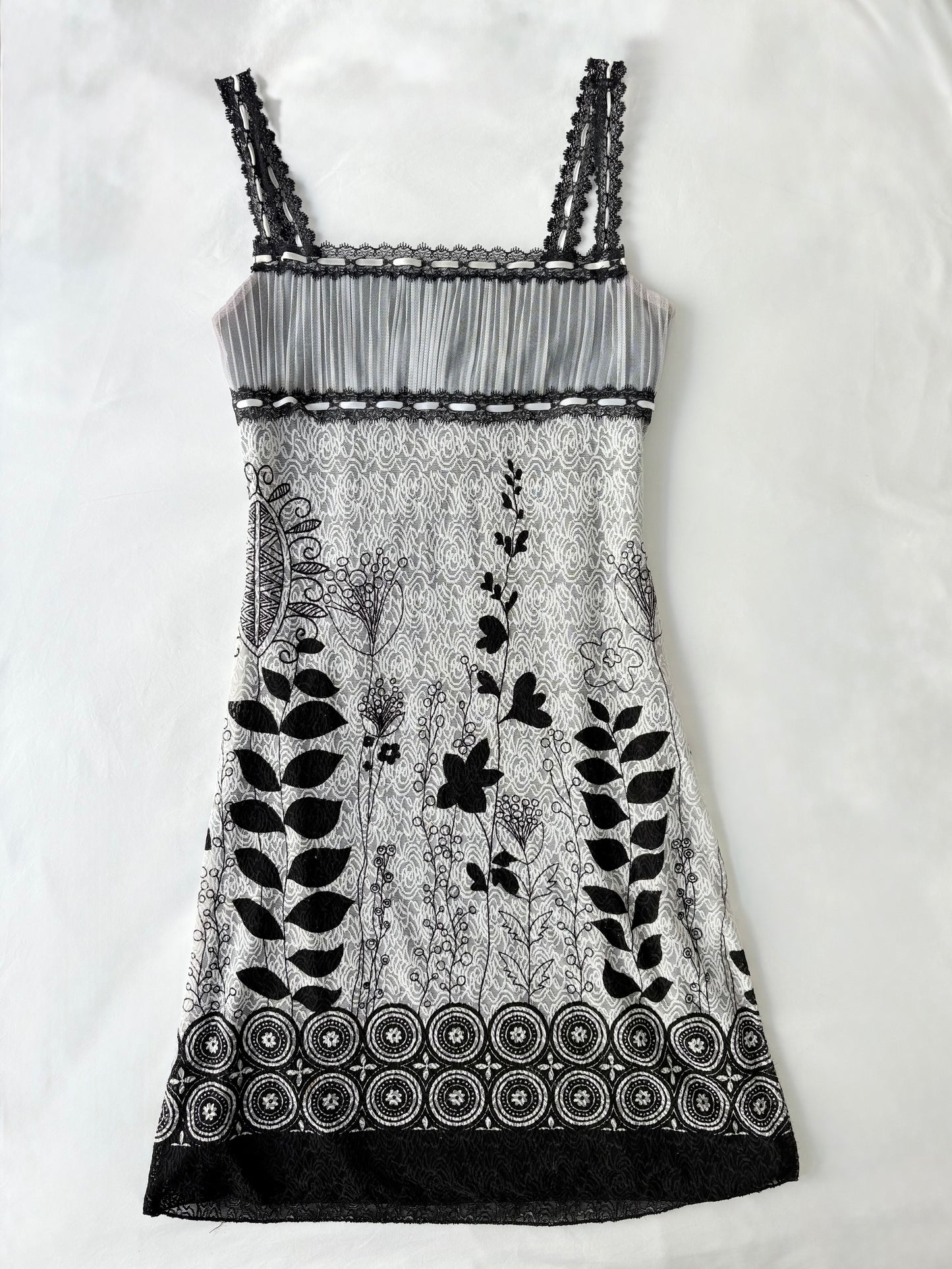 00’s Mei Mei floral mini dress | Size 8