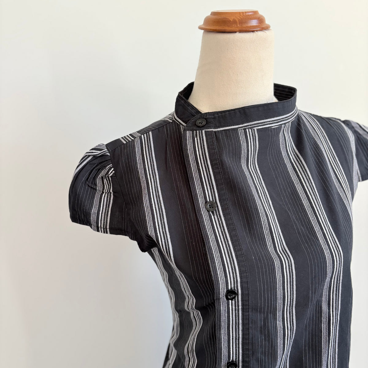 00’s Black reworked cap sleeve shirt | Size 12