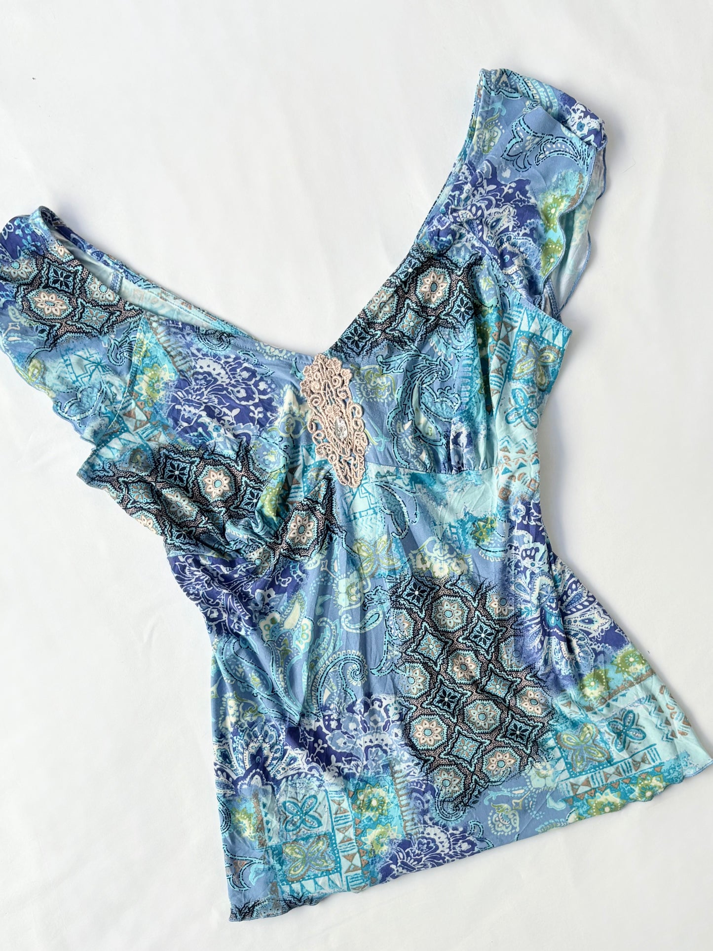 00’s Delicates blue paisley top | Size 10-12