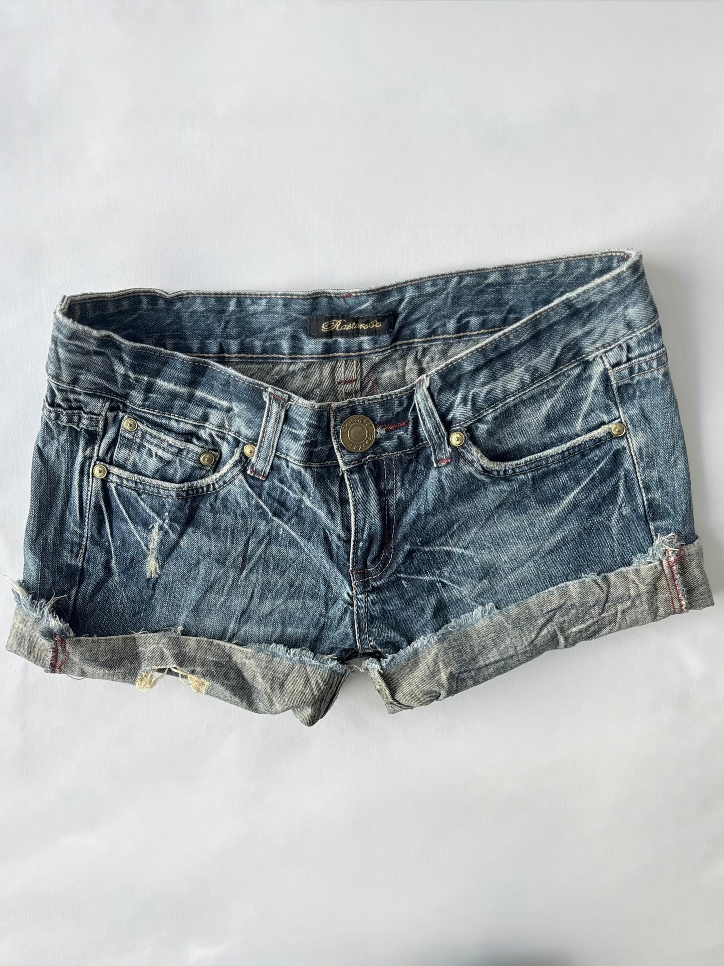 00’s Low rise distressed shorts | Size 10