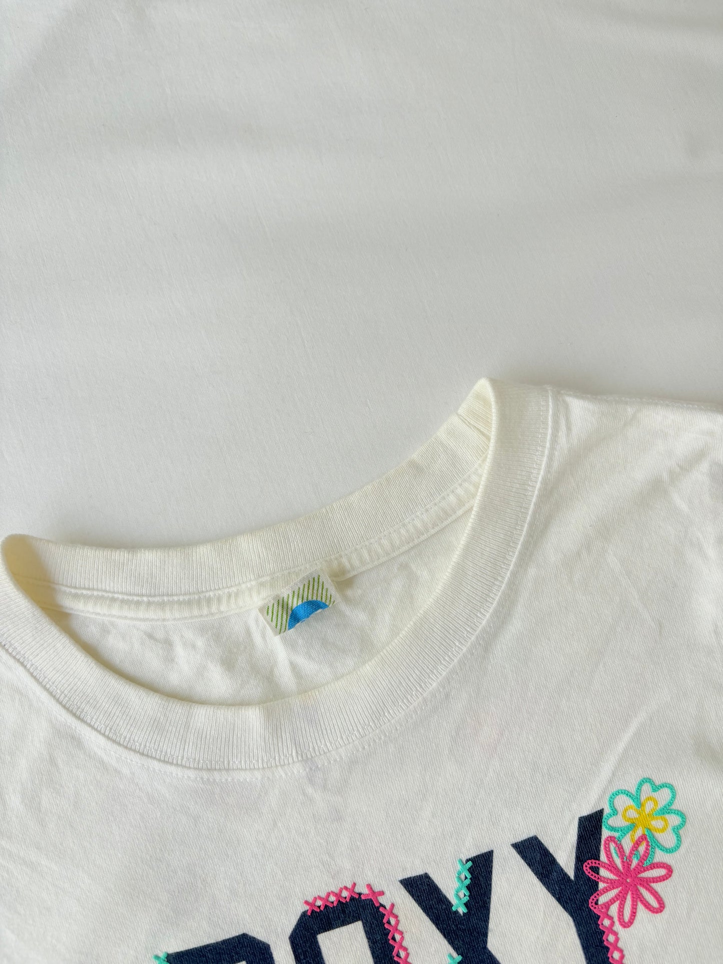 00’s Roxy makes waves tee | Size small