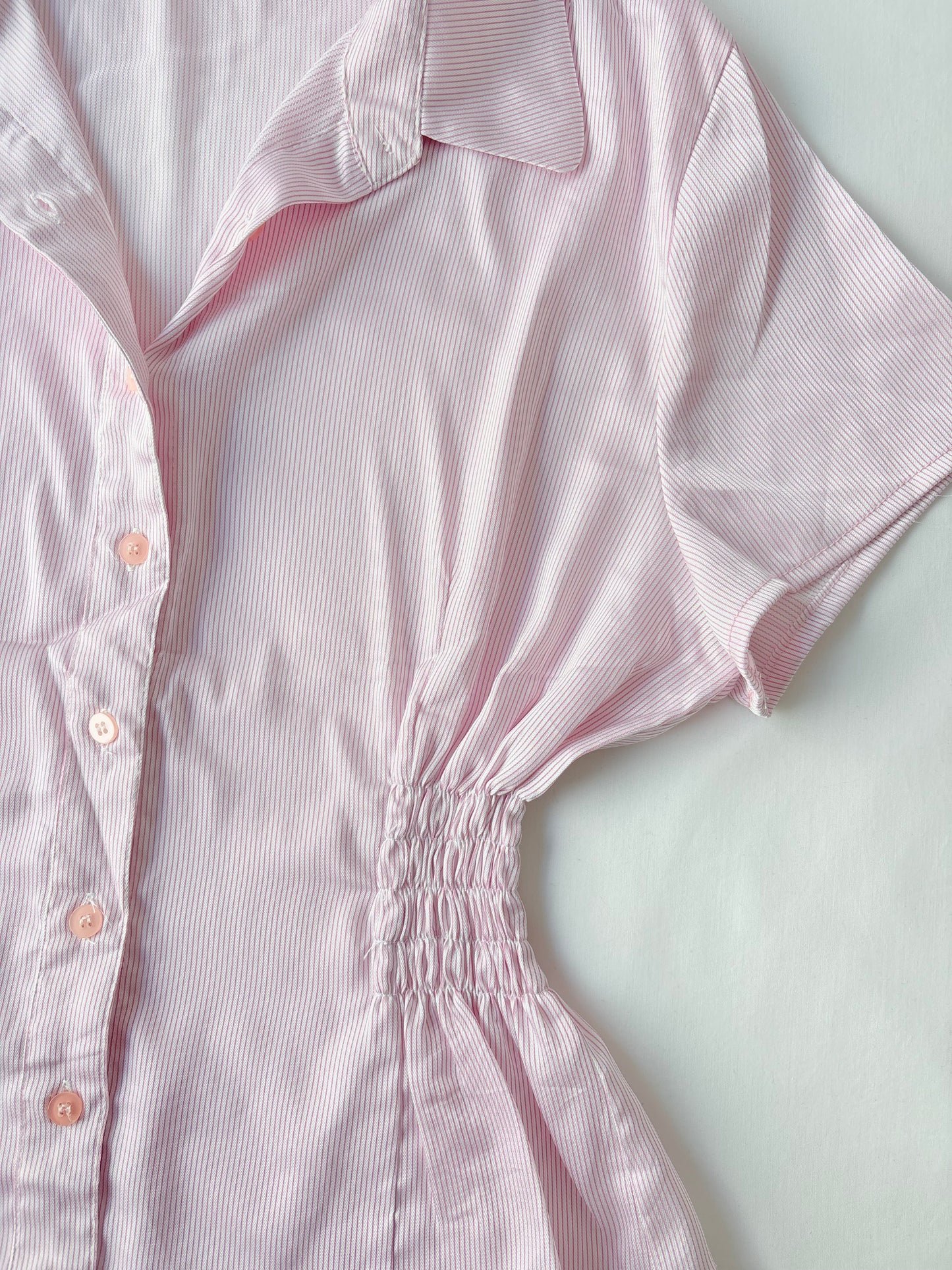 00’s Pink pinstripe cinched shirt | Size 14-16