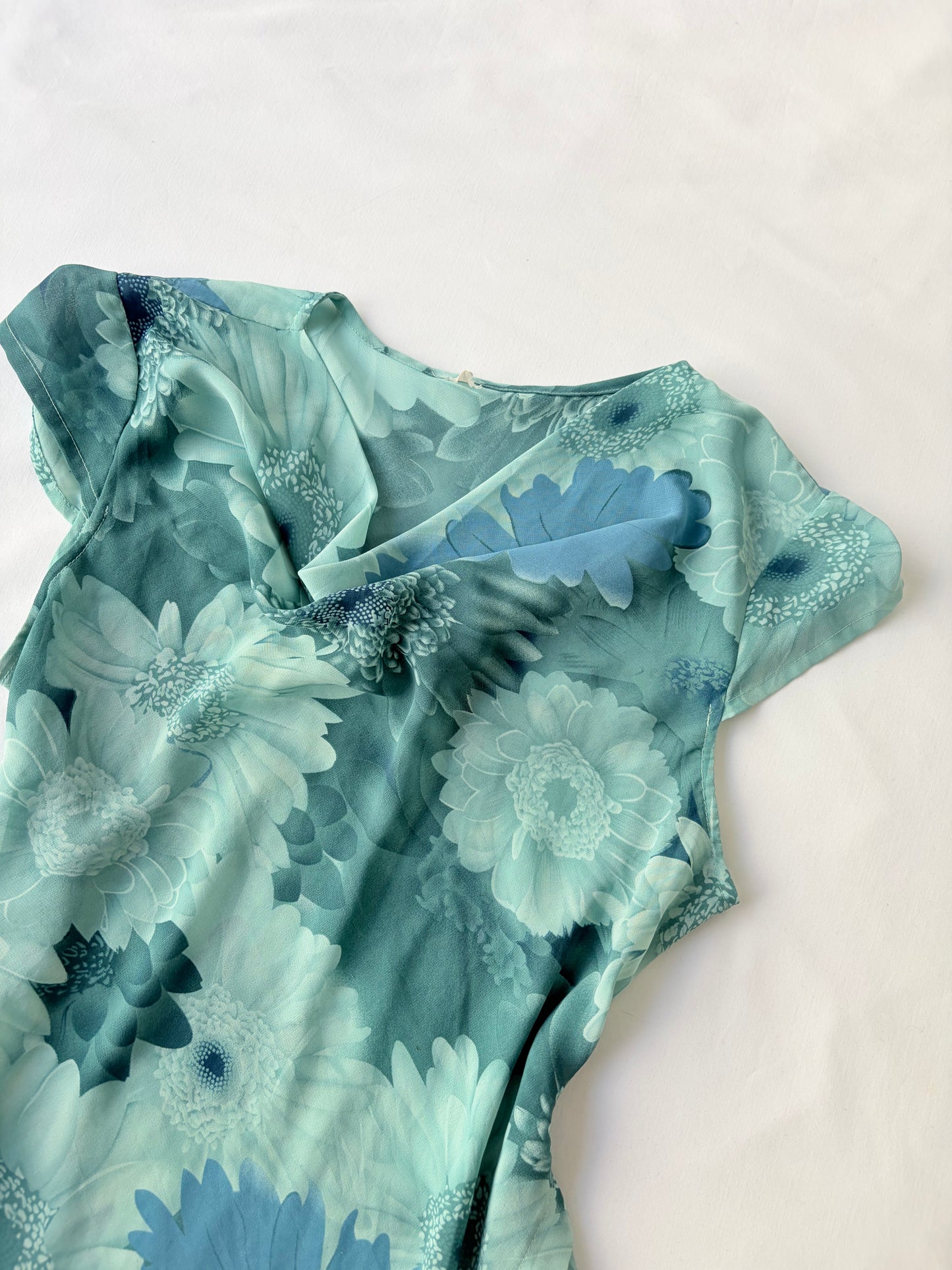 00’s Cowl neck sheer floral top | Size small