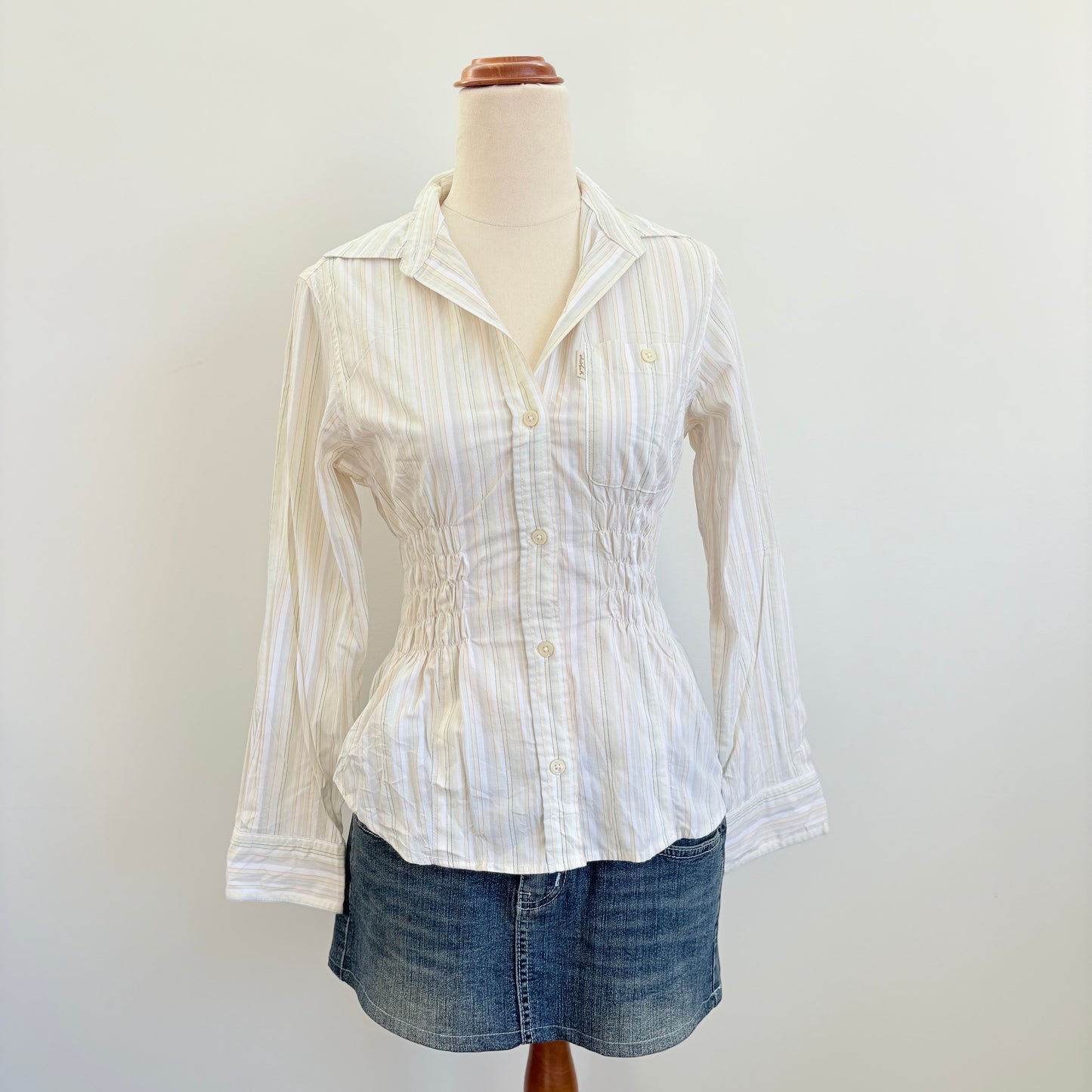 00’s Cream striped cinched shirt | Size 8