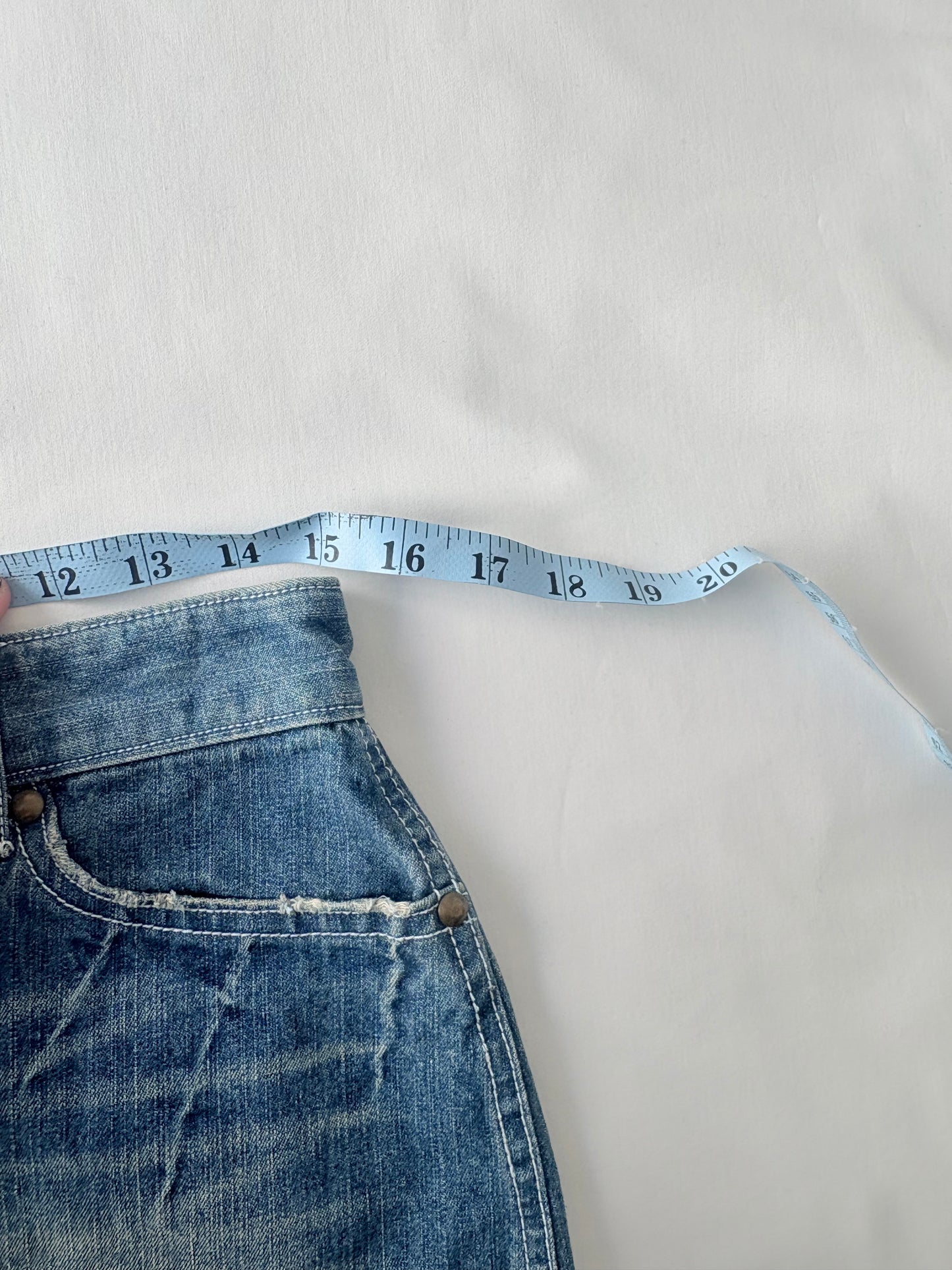 00’s Nuēe denim mini skirt | Size 10