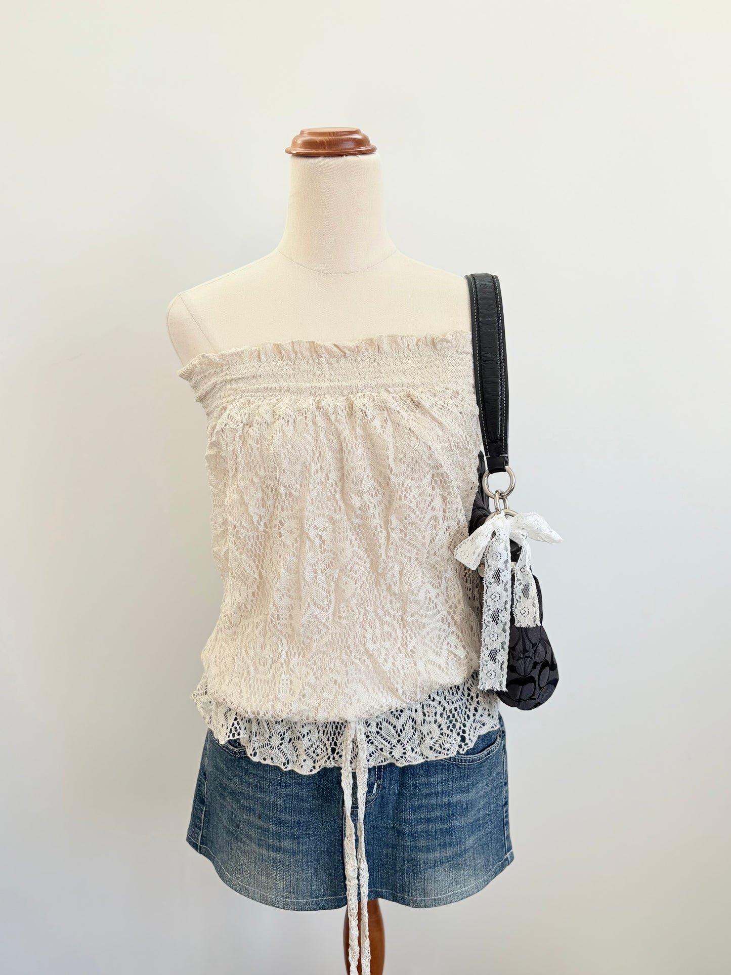 00’s Cream crochet Japanese top | Size small