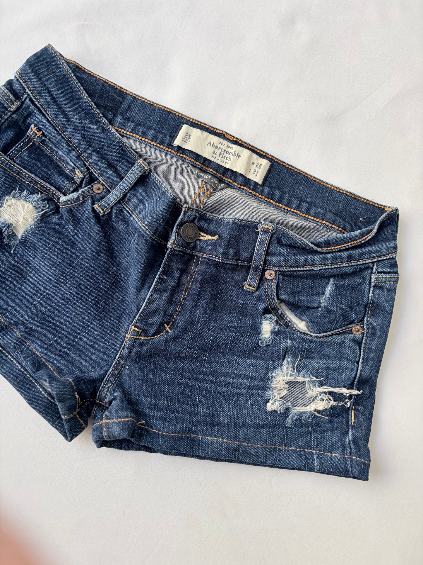 00’s Abercrombie and Fitch denim shorts | Size 8