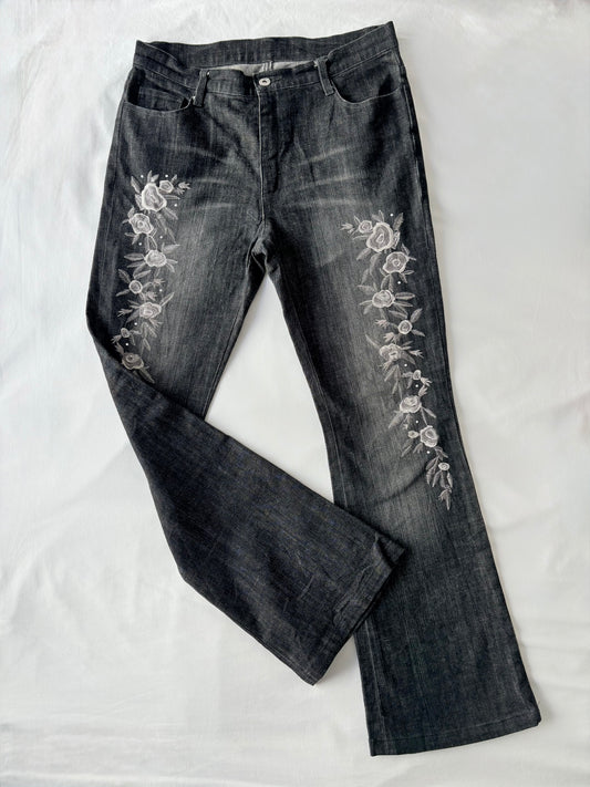 00’s Grey embroidered bootcut jeans | Size 10