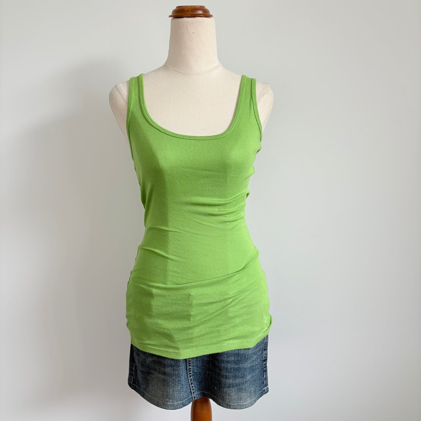 00’s Aeropostale green longline tank | Size medium