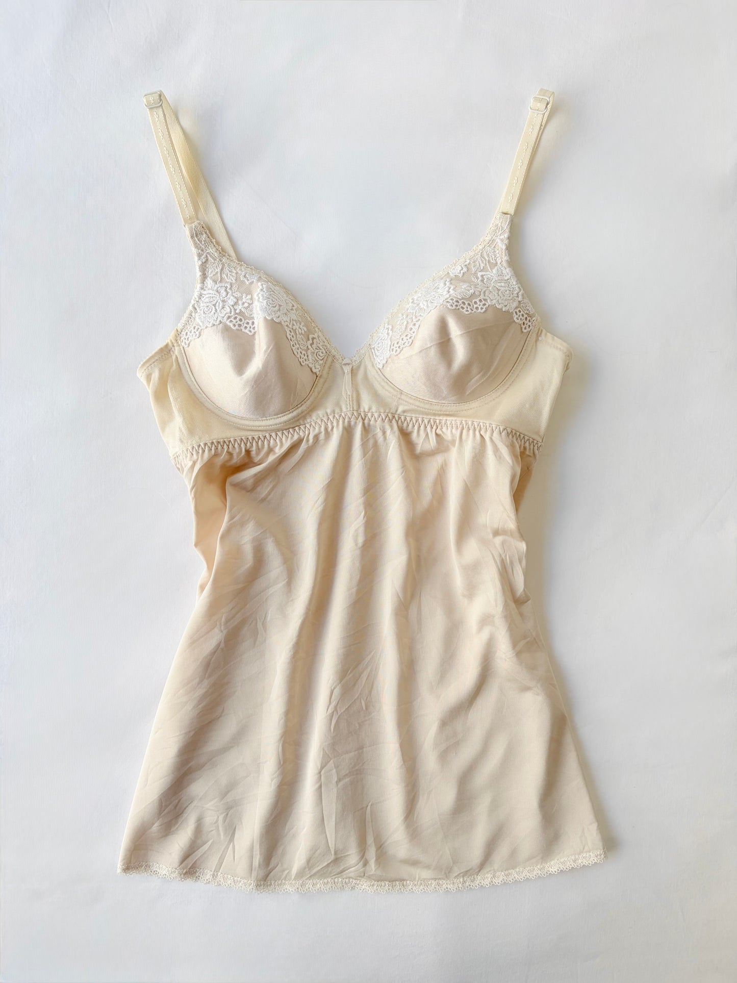 00’s Cream embroidered cami | Size 8
