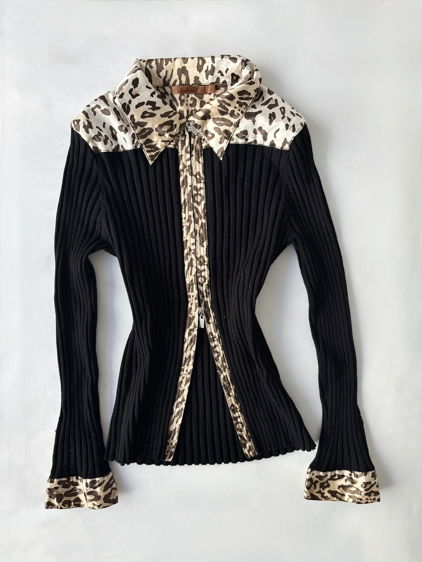 00’s Leopard double zip top | Size medium