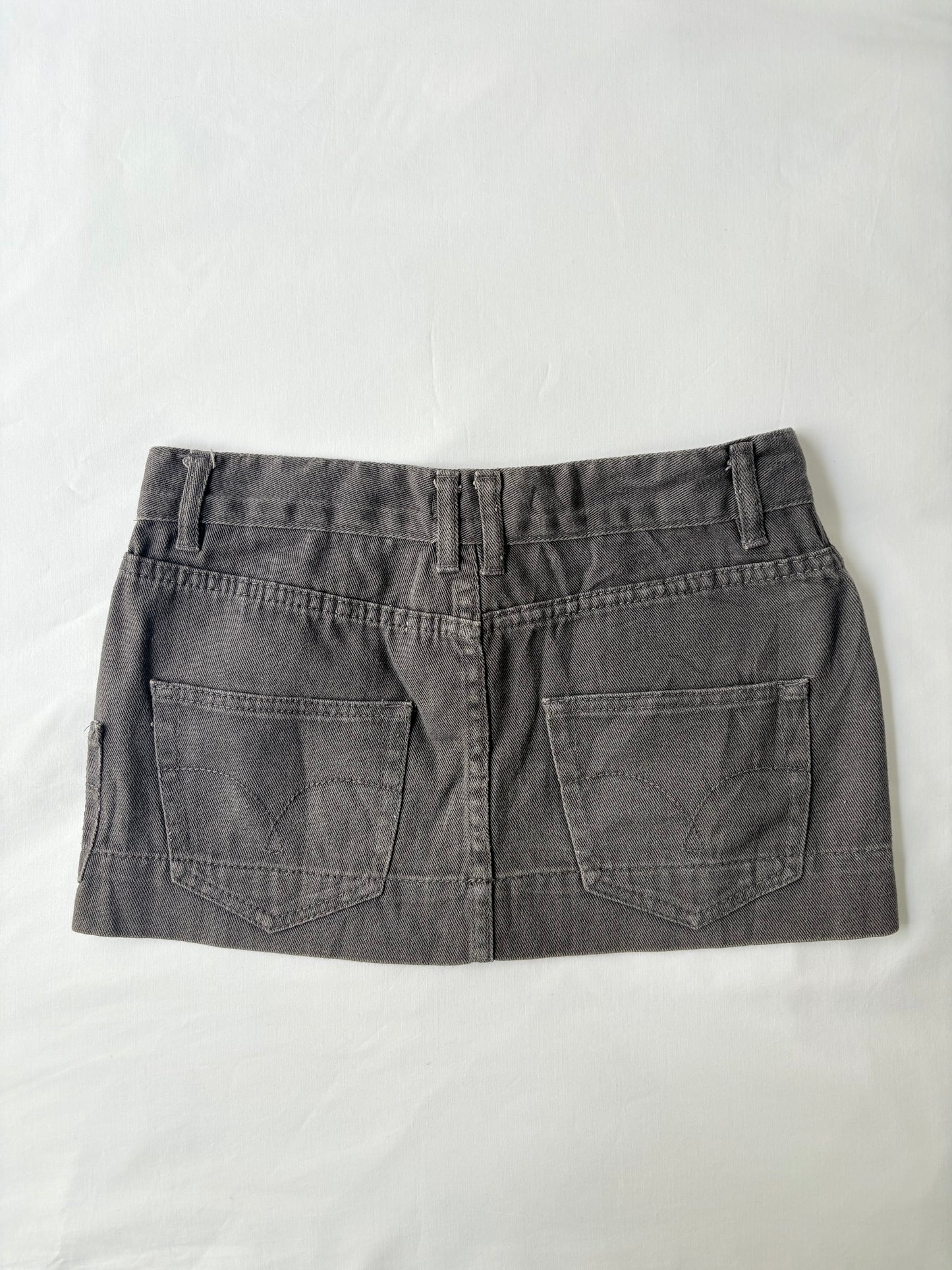 00’s Low rise grey mini skirt | Size 8