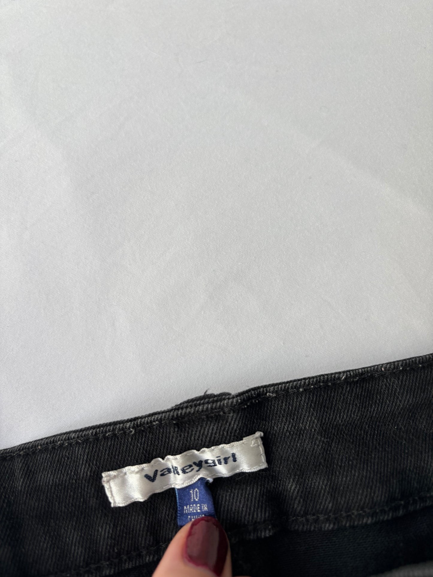 00’s Black bedazzled denim skirt | Size 10
