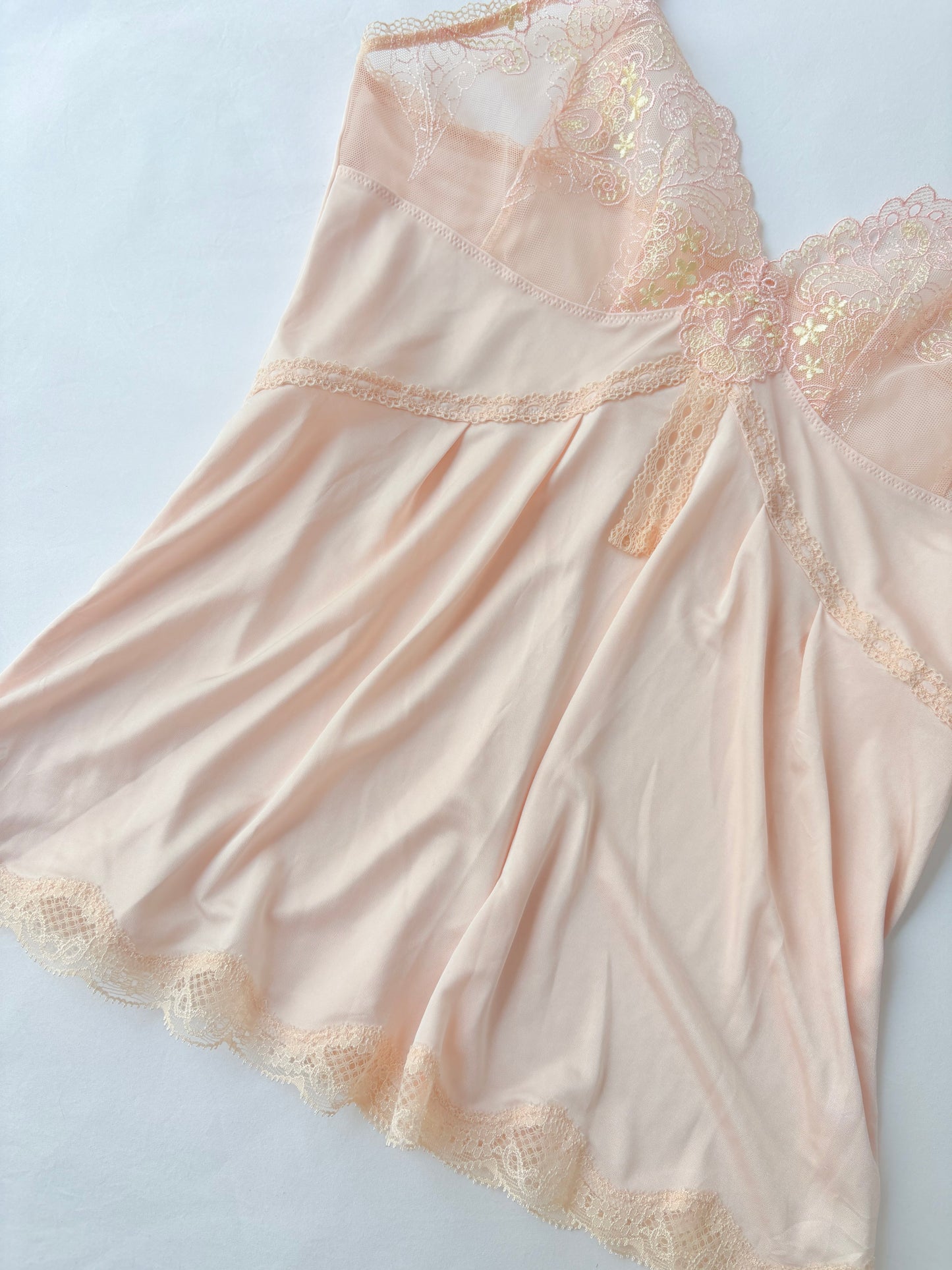 00’s Blush embroidered cami | Size 10