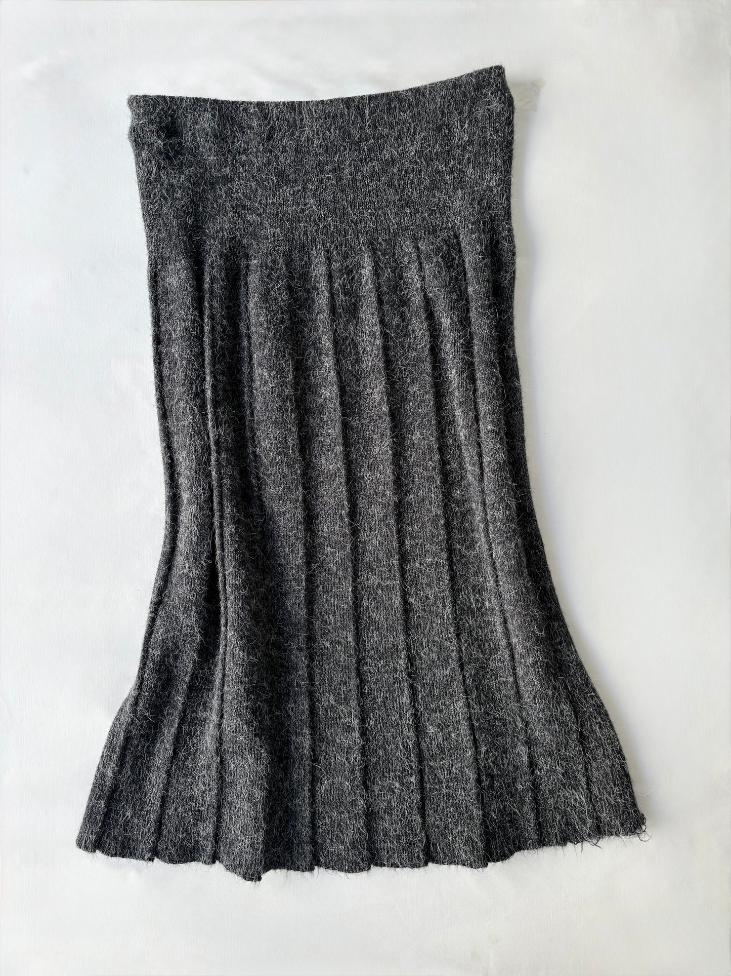 00’s Olympia pleated knit midi skirt | Size 10-12
