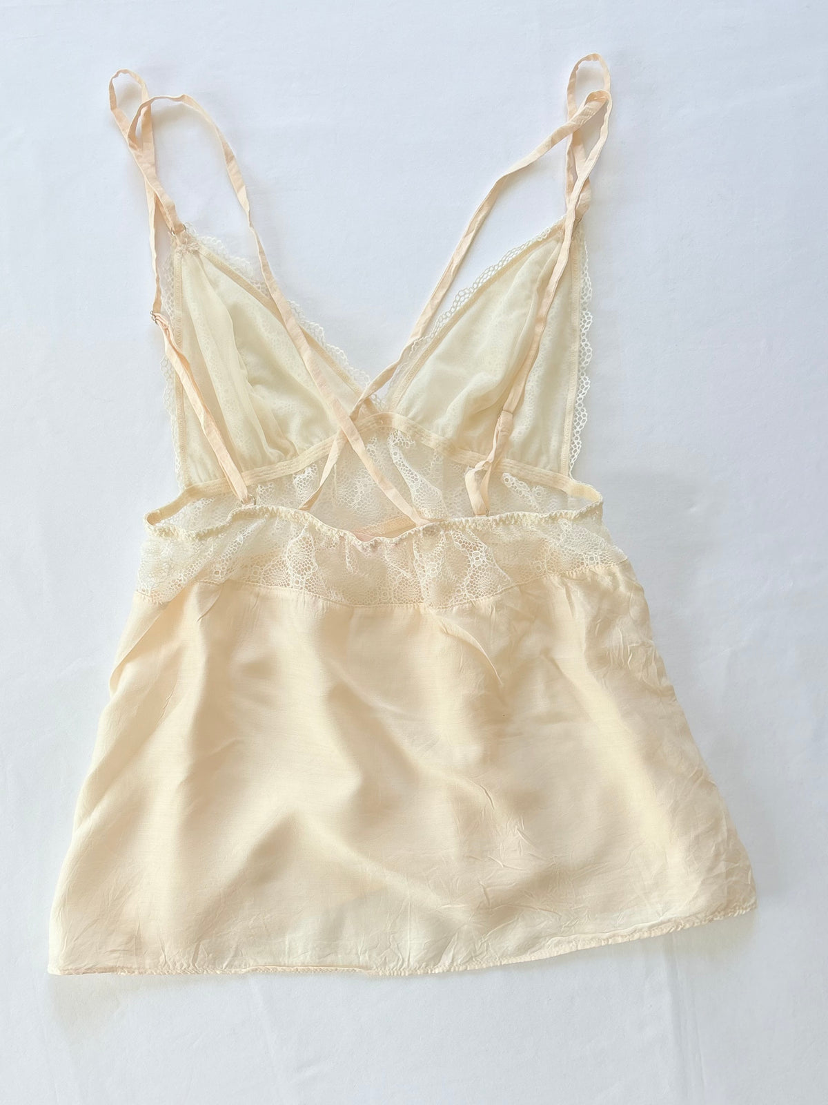 00’s Victoria’s Secret cream lace cami | Size XS