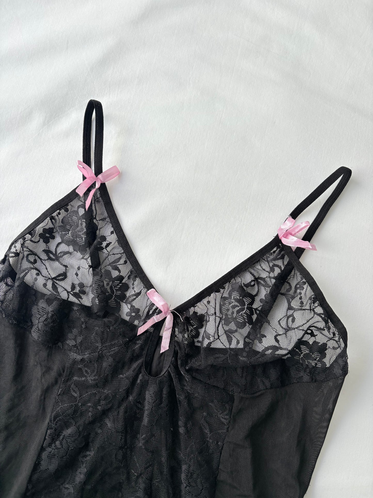 00’s Pink bow lace cami | Size 10-12