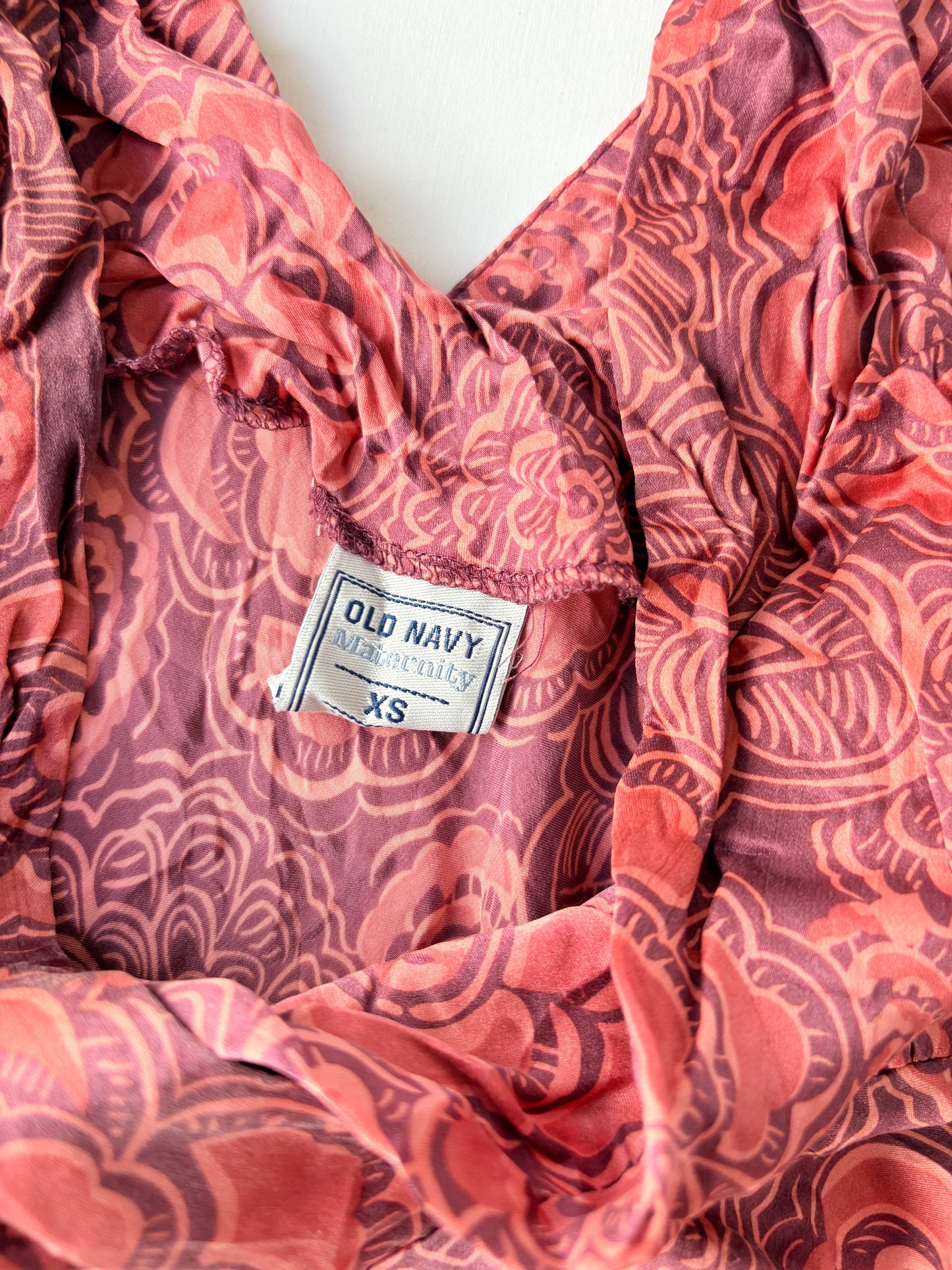 00’s Old Navy silk top | Size 8