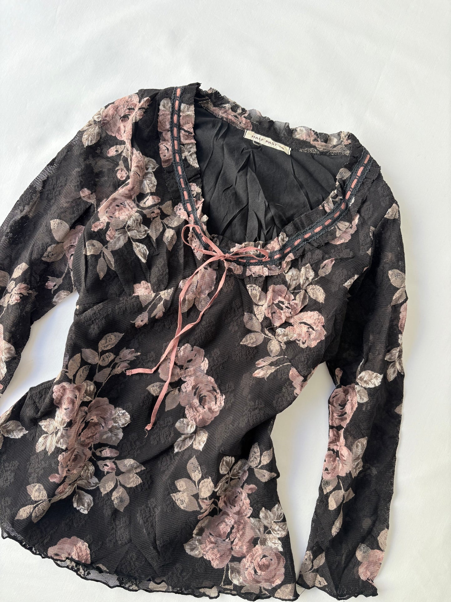 00’s Ribbon tie floral top | Size 10