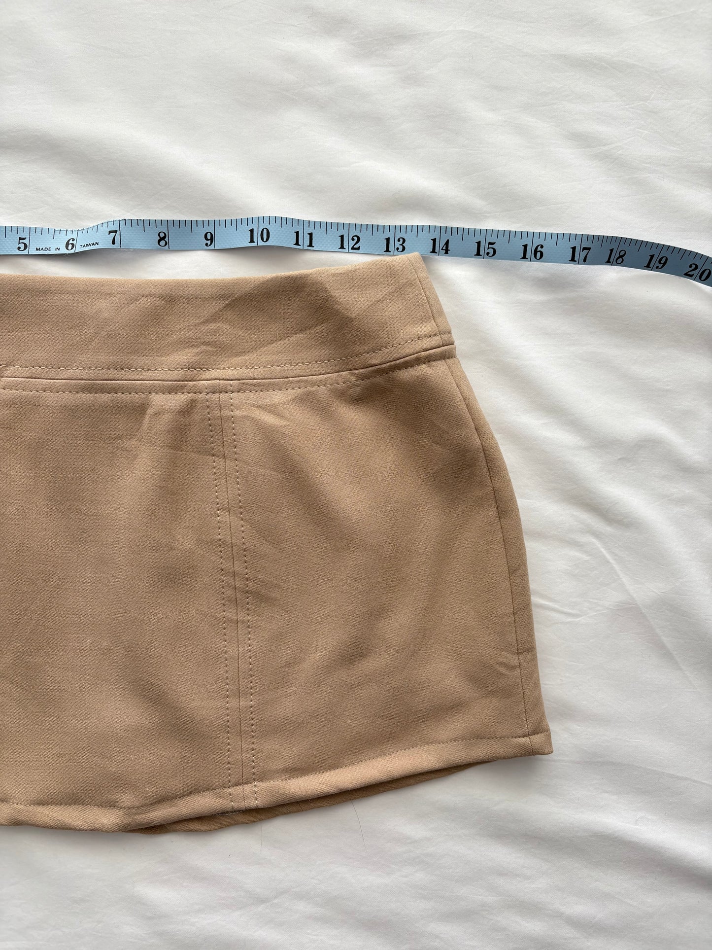 00’s Tan Micro mini skirt | Size 6