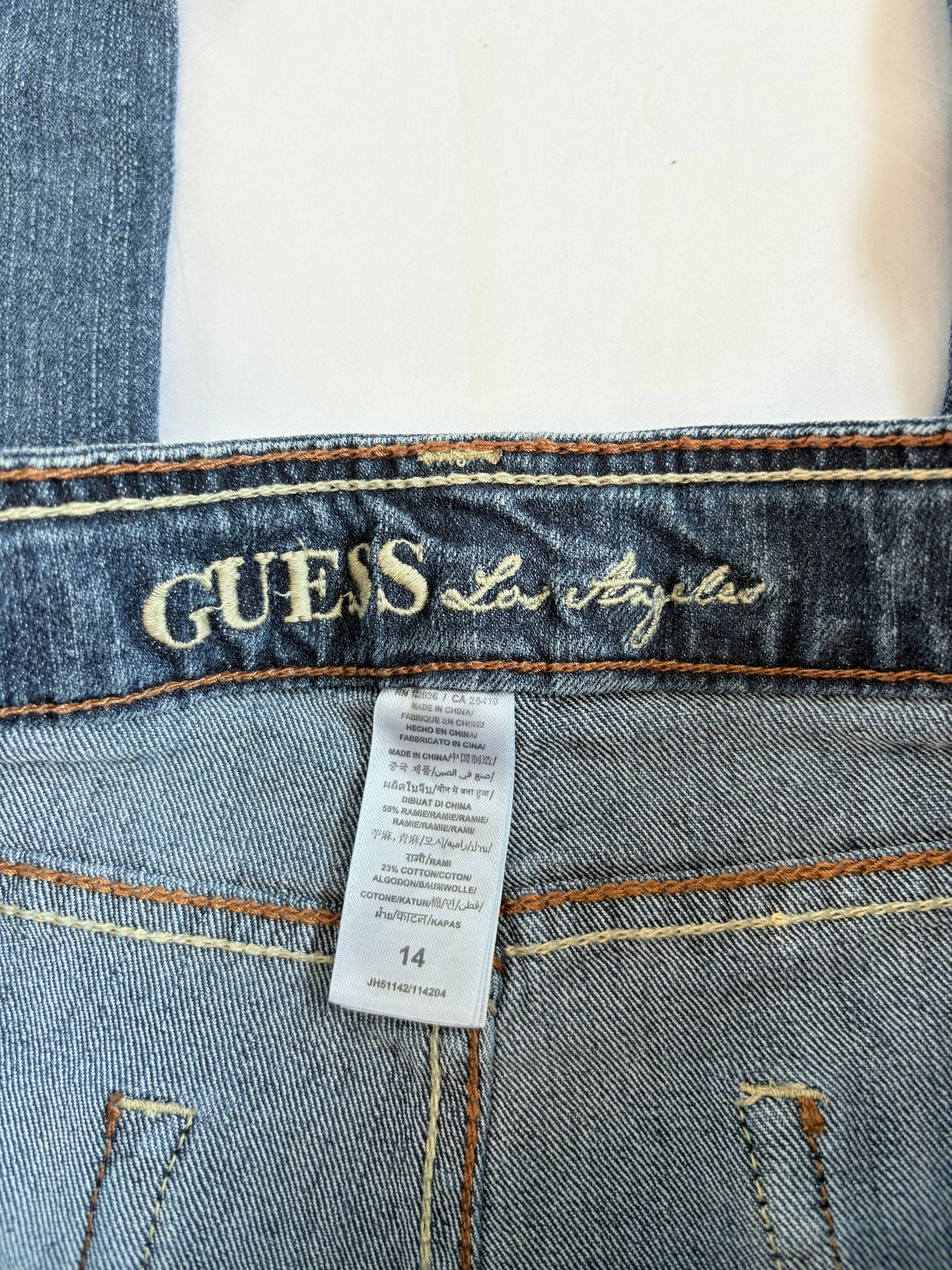 00’s Guess bedazzled bootcut jeans | Size 8