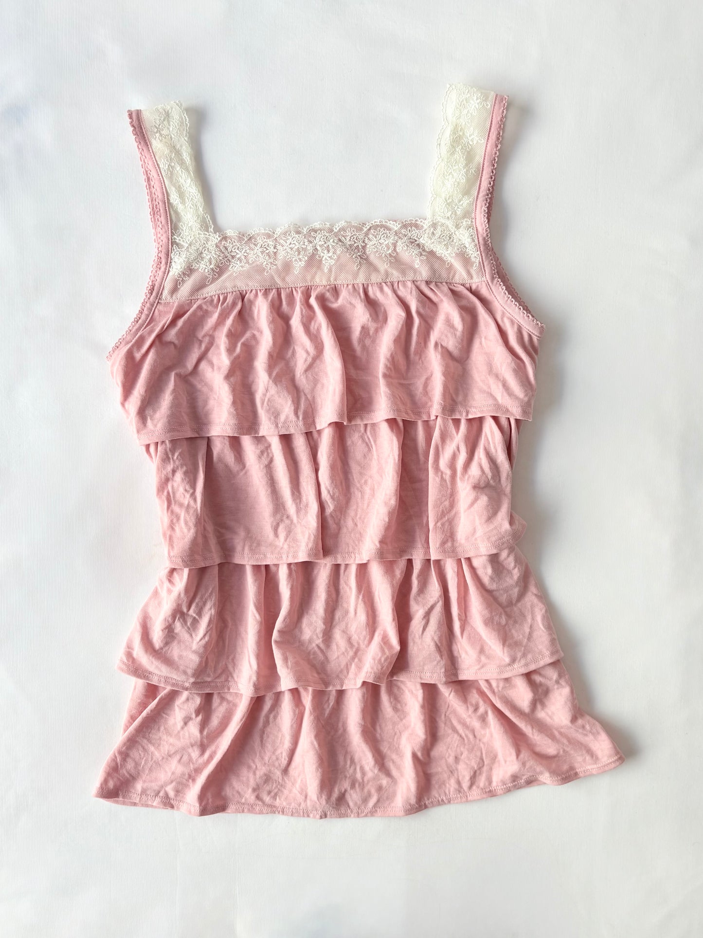 00’s Pink tiered floral top | Size medium