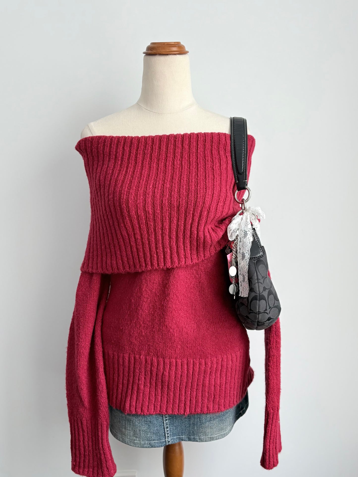 00’s Off the shoulder Pagani knit | Size 14
