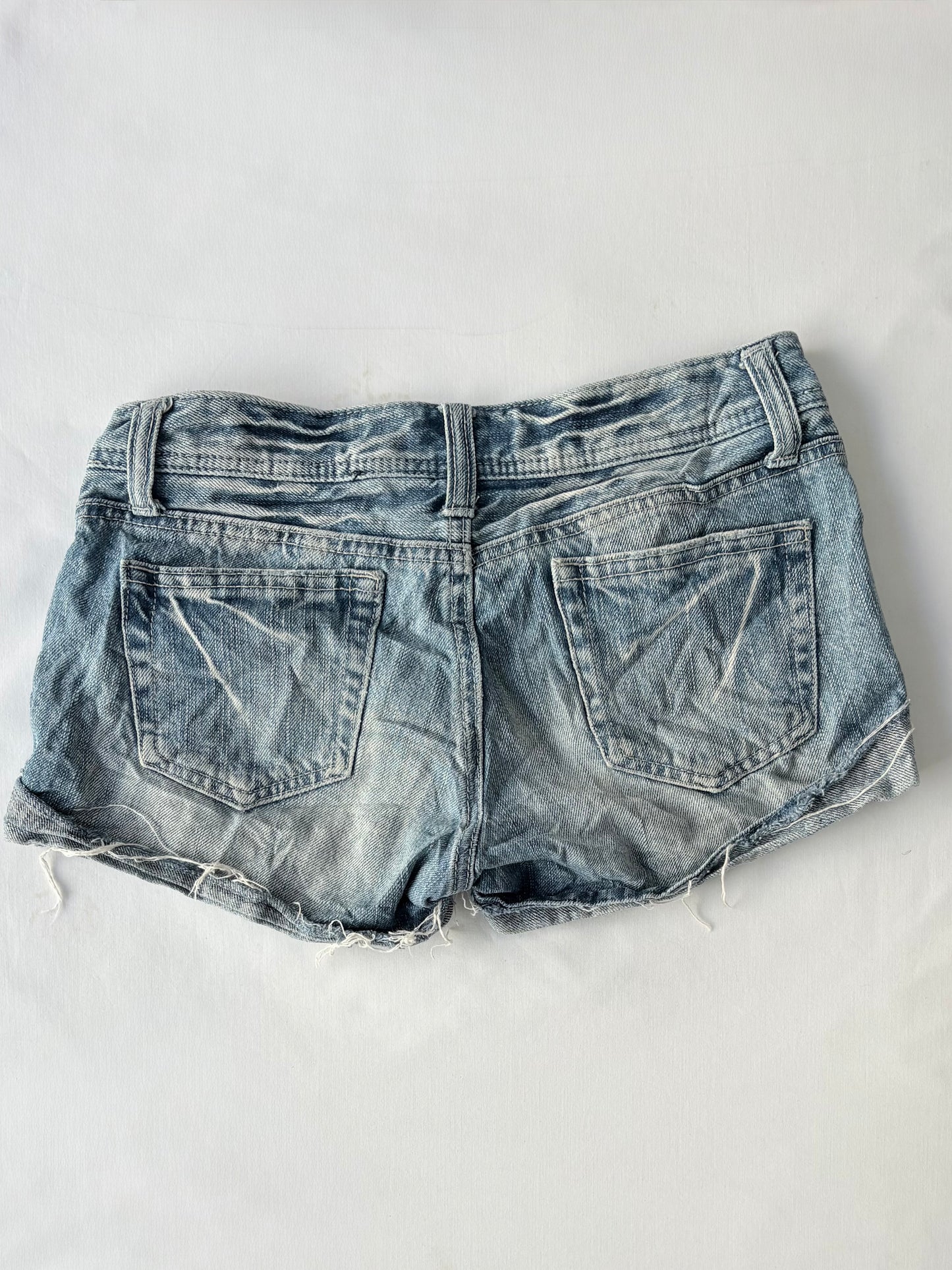 00’s Theoria low rise shorts | Size 8