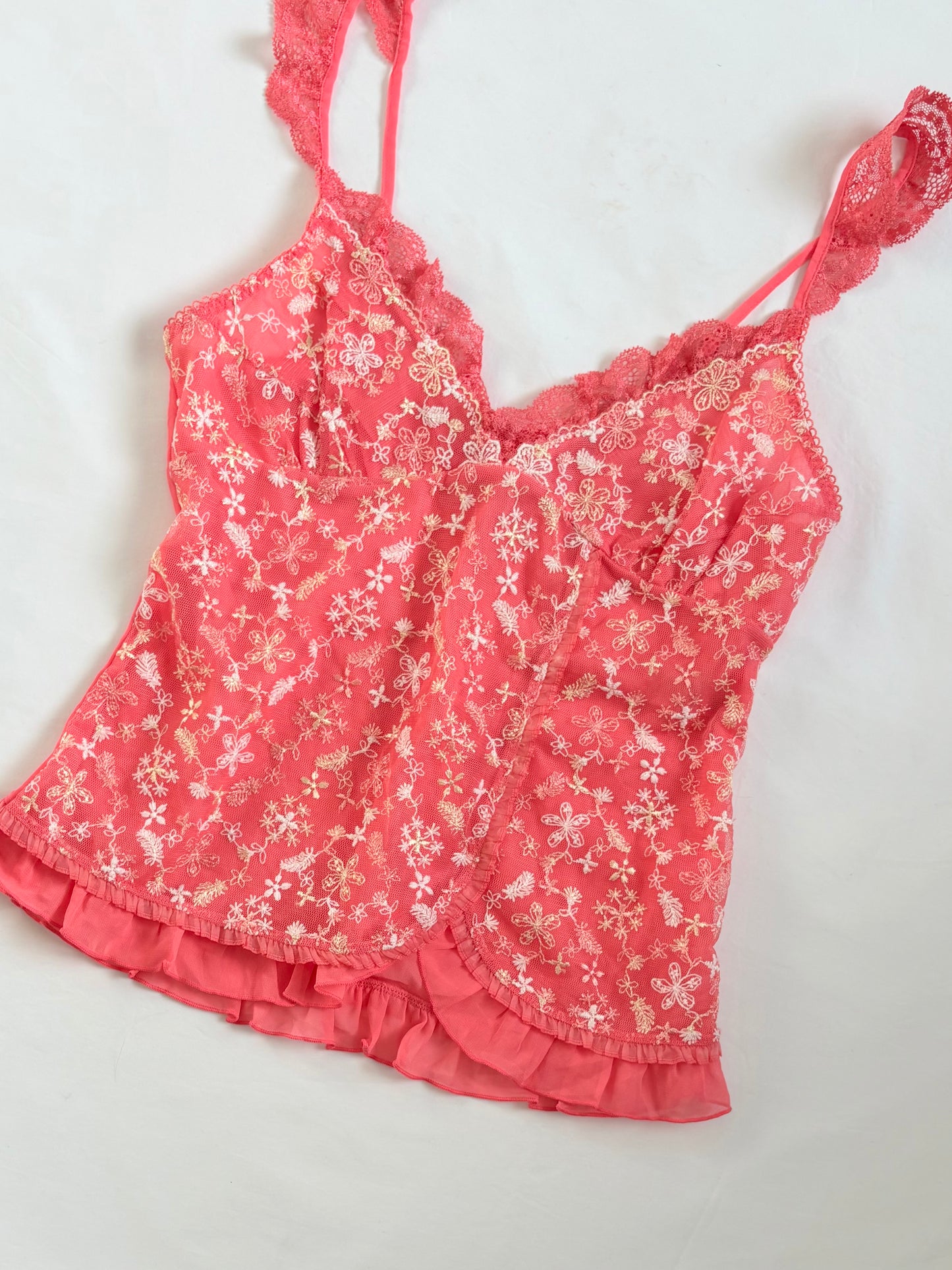 00’s Triumph coral lace cami | Size small