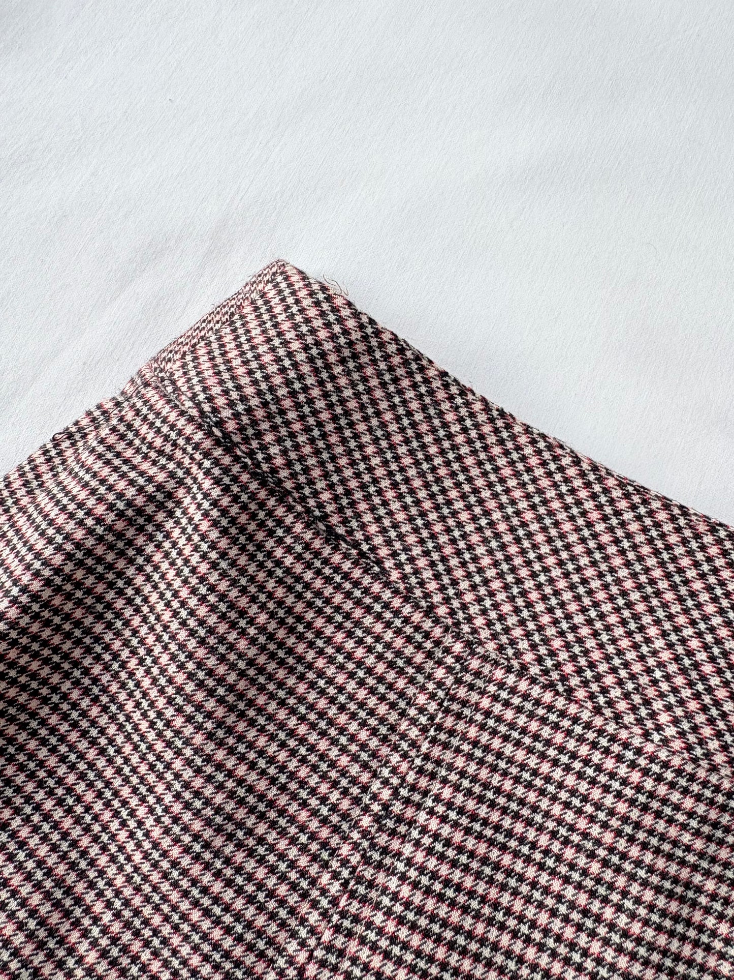 00’s Houndstooth pleated skirt | Size 8