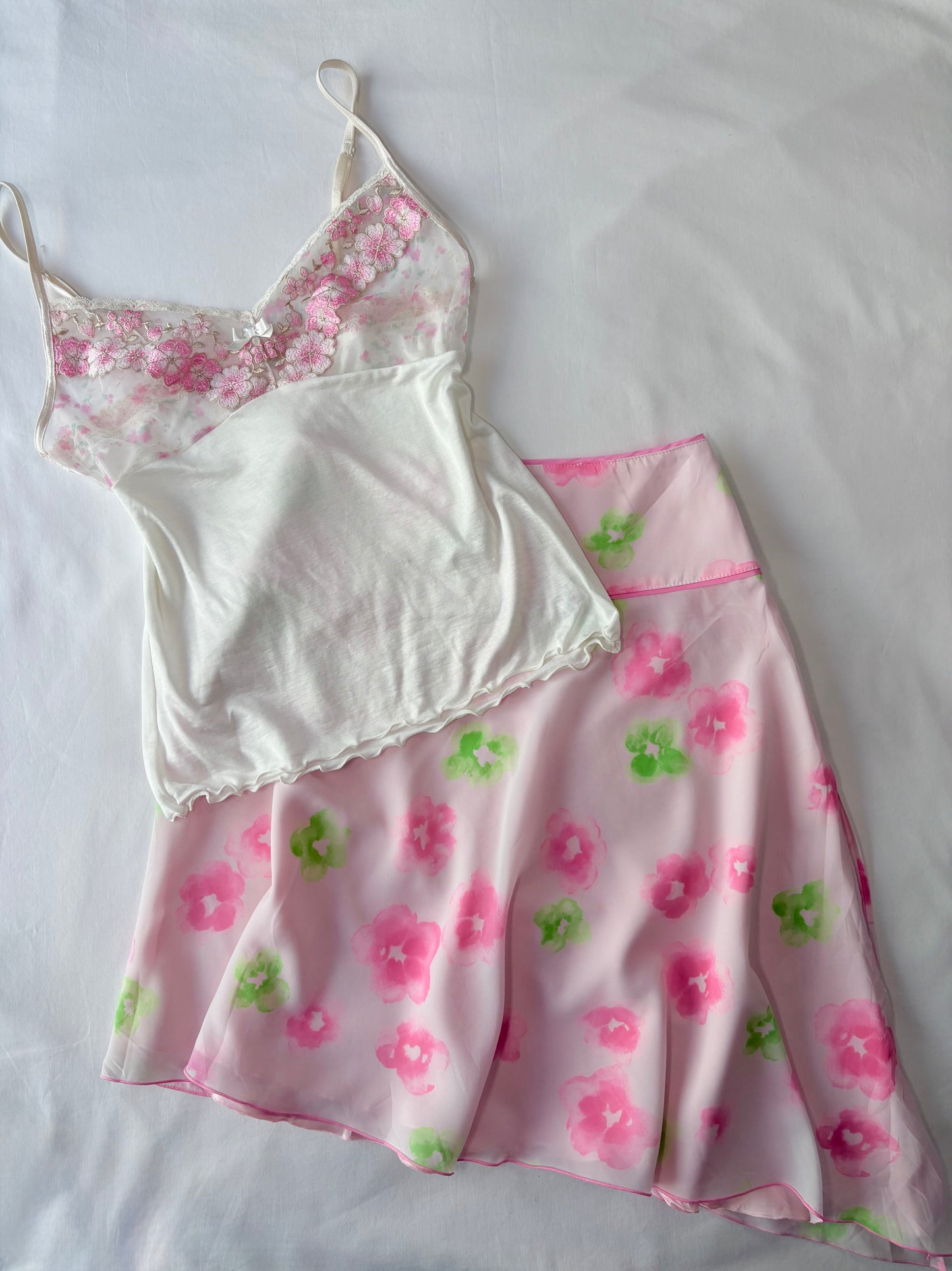 00’s Pink and green floral midi skirt | Size 8