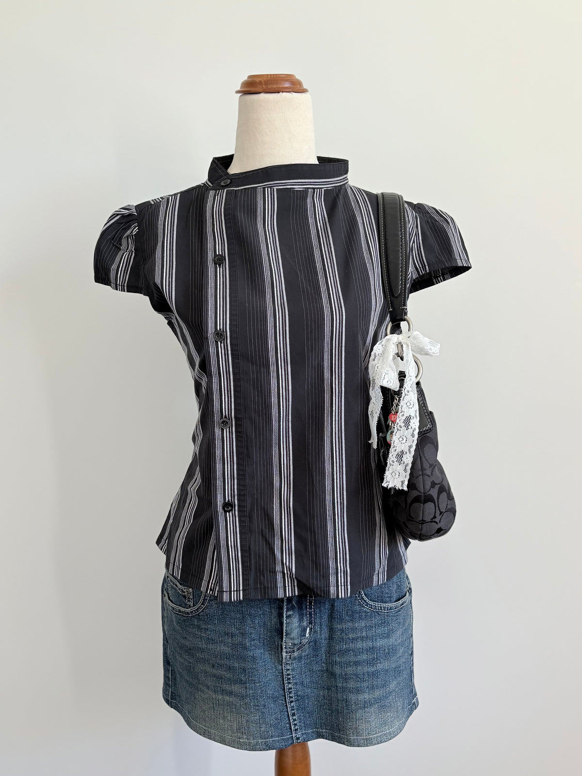00’s Black reworked cap sleeve shirt | Size 12