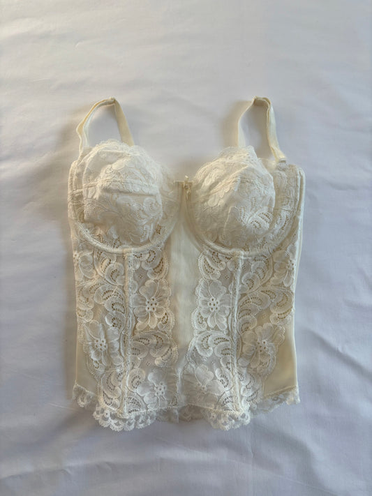 90’s Cream lace corset | Size 14C