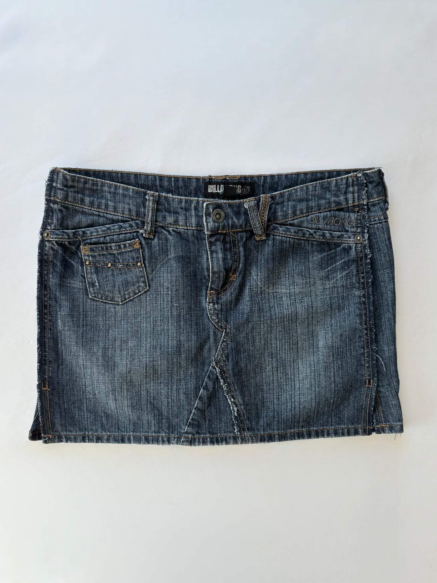 00’s Billabong denim mini skirt | Size 12