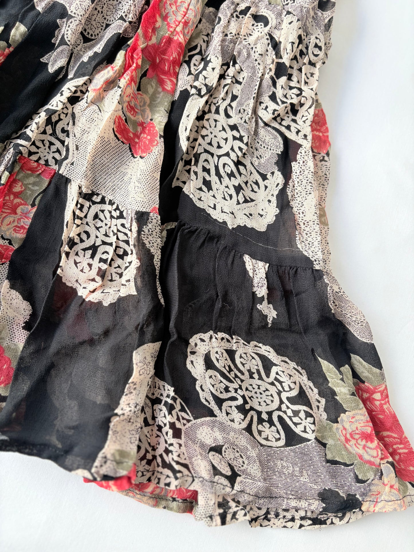 00’s Rose patterned midi skirt | Size 12