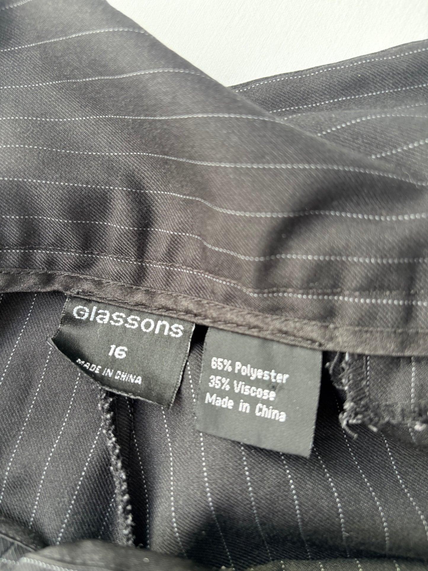 00’s Glassons low rise pinstripe pants | Size 14