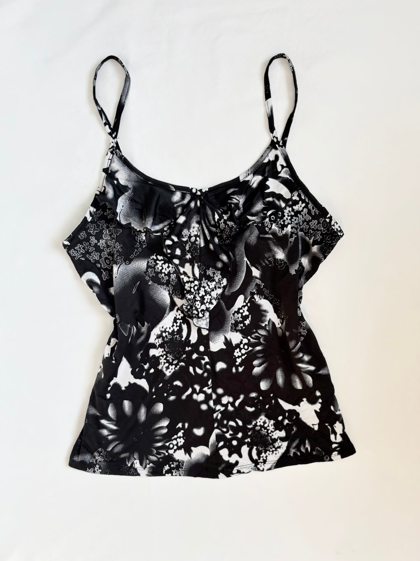 00’s Graphic frill black tank | Size large