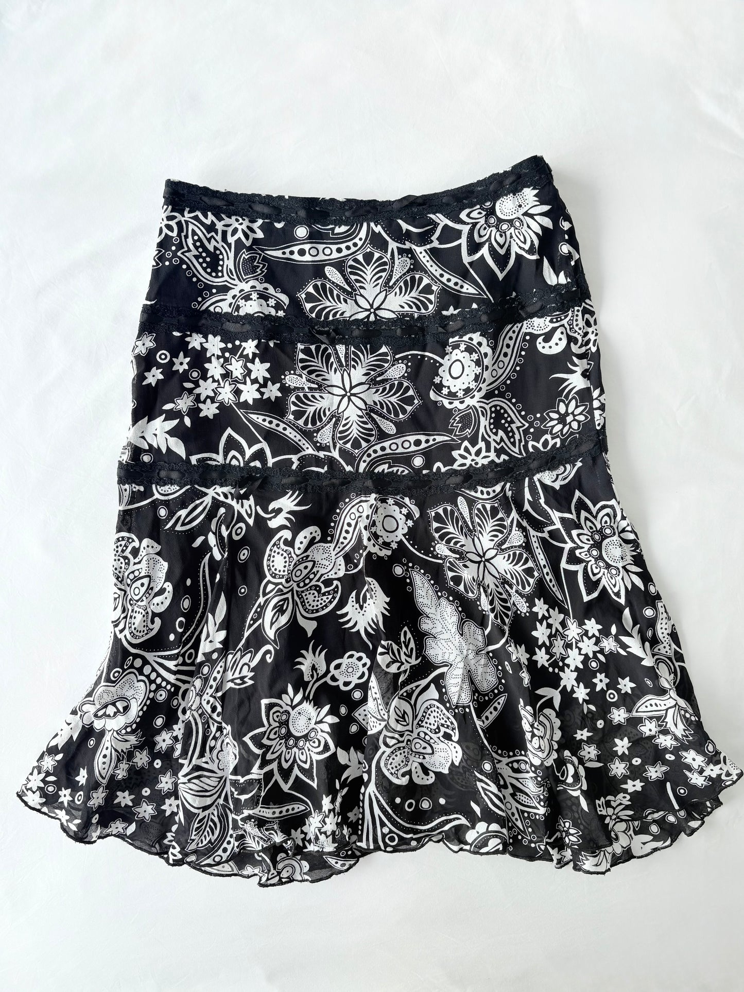 00’s Ribbon floral midi skirt | Size 6