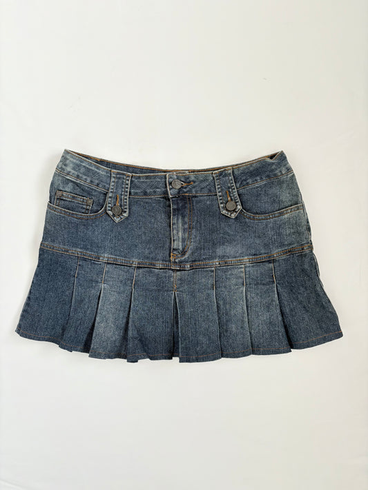 00’s Pleated denim mini skirt | Size 12