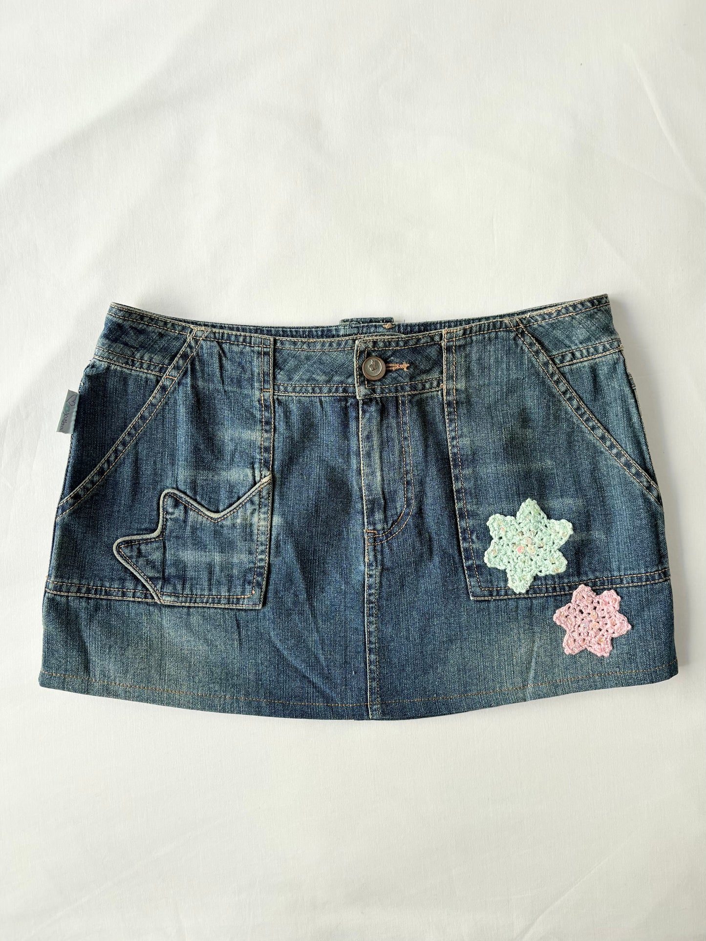 00’s Crochet flower denim skirt | Size 8