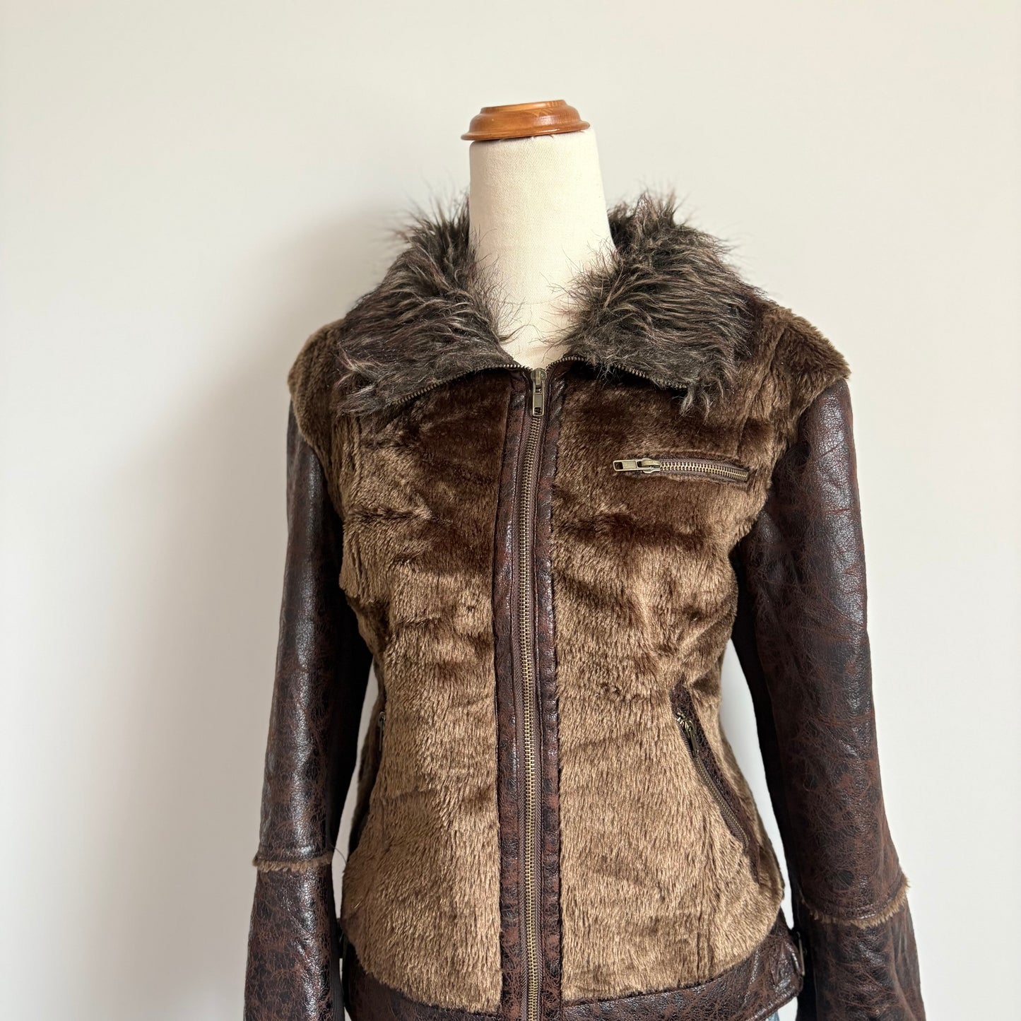 10’s Chocolate brown fur jacket | Size large