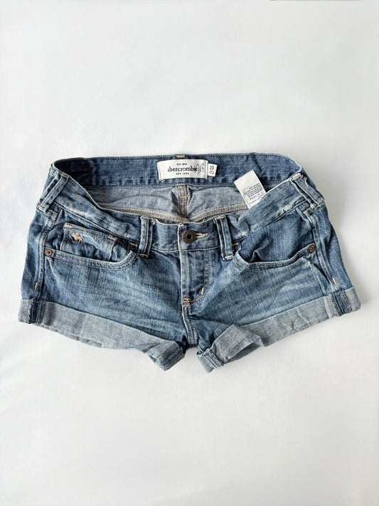 00’s Abercrombie and Fitch low rise shorts | Size 6