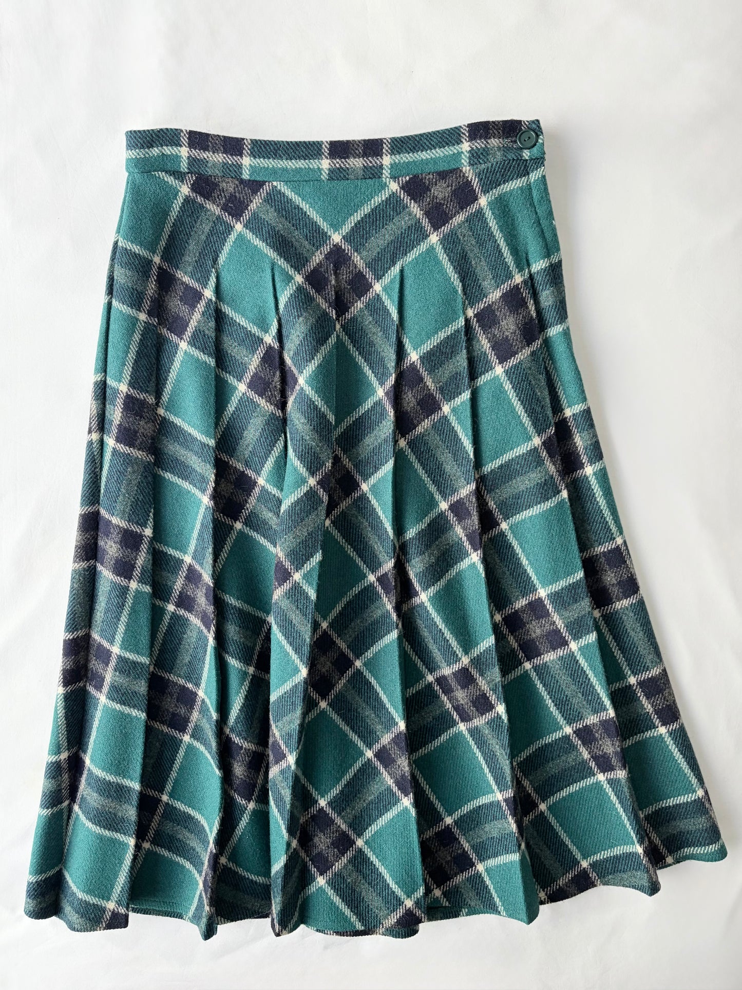 80’s Tartan pleated midi skirt | Size 6