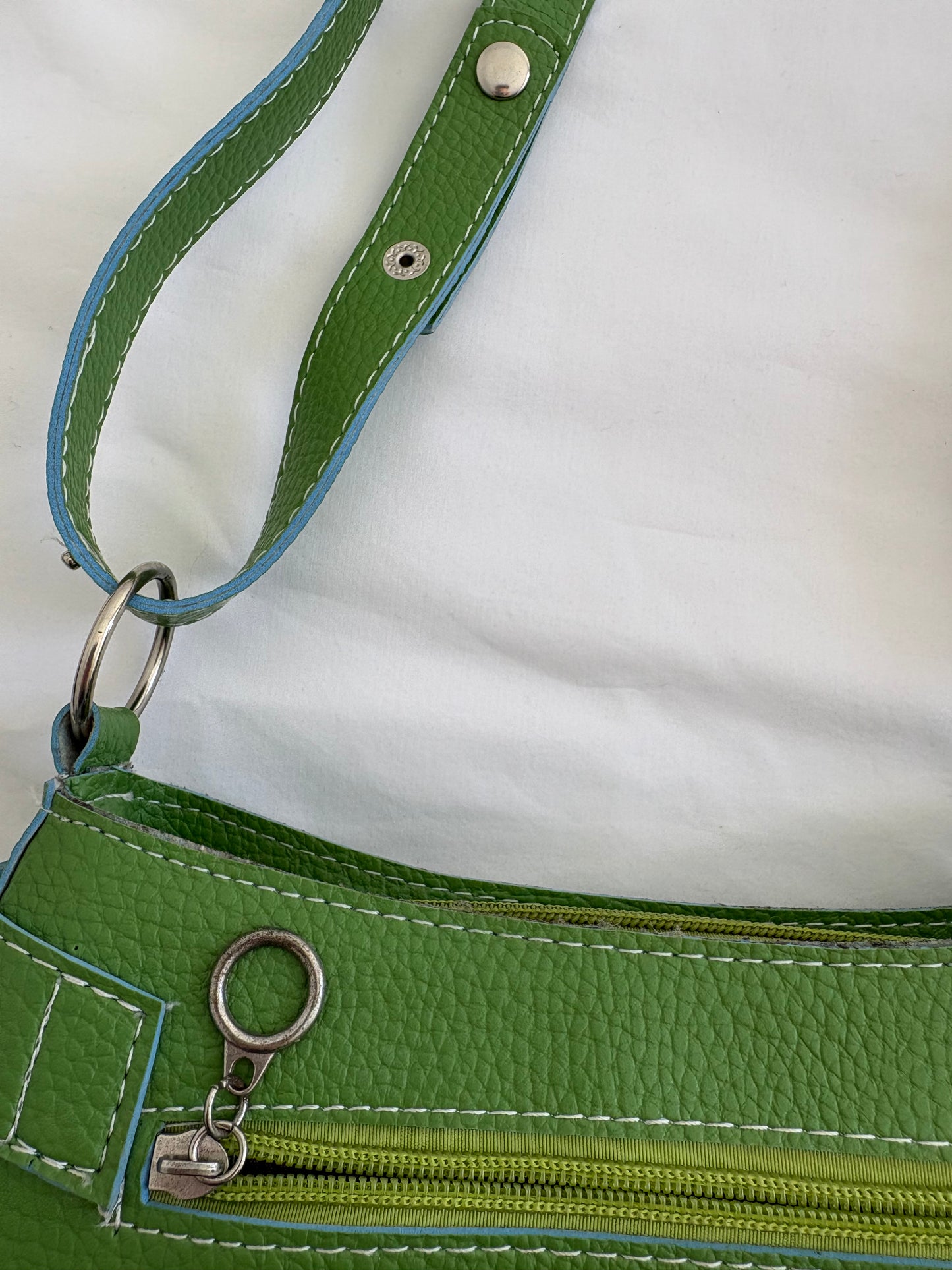 00’s Green buckle shoulder bag