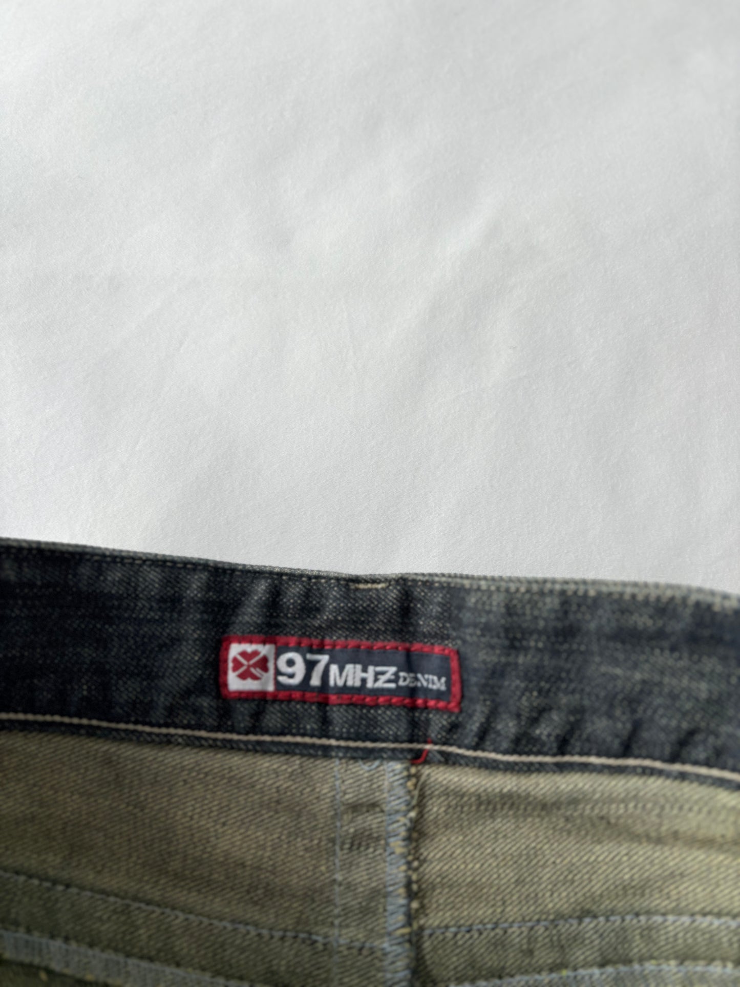 00’s Dark wash denim skirt | Size 6