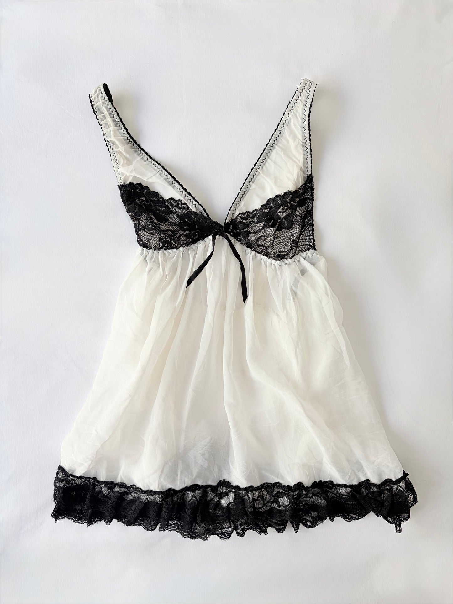 00’s White babydoll lace cami | Size 10