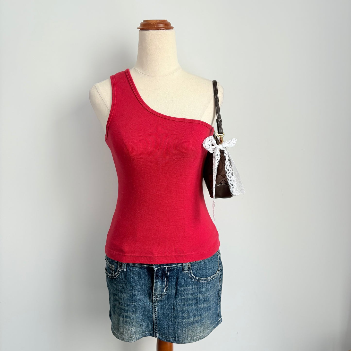 00’s Glassons one shoulder tank | Size 10-12